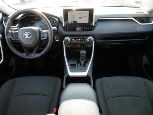 Used 2024 Toyota RAV4 XLE image 10