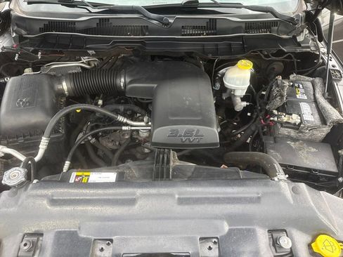 Used 2017 RAM 1500 Express image 42