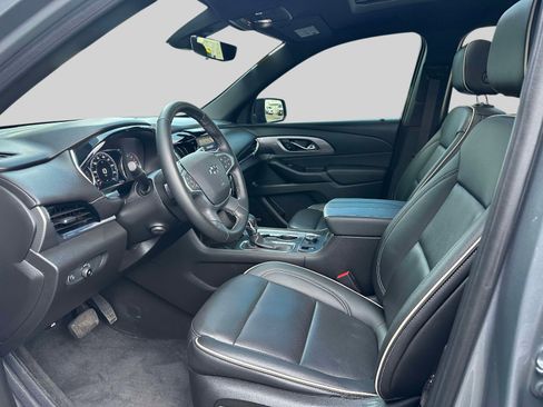 Used 2023 Chevrolet Traverse Premier w/ Redline Edition image 16