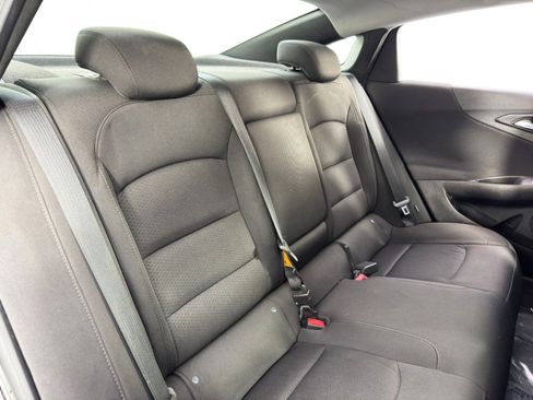 Used 2019 Chevrolet Malibu LT image 32