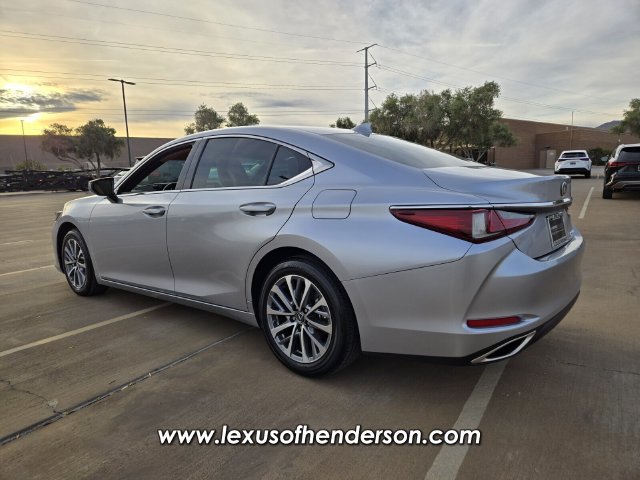 Used 2025 Lexus ES 350 w/ Accessory Package (Z2) FWD image 5