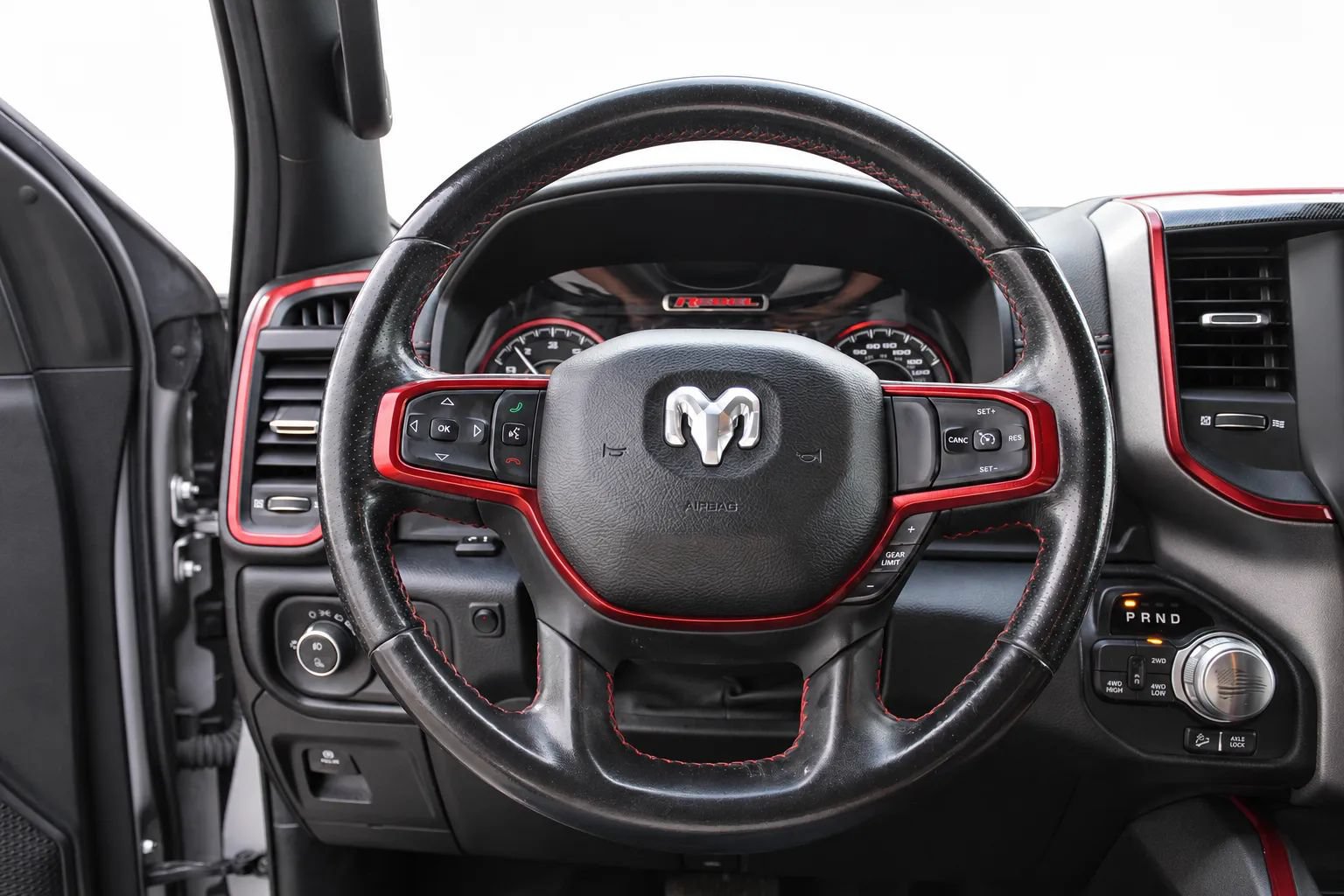 Used 2019 RAM 1500 Rebel AWD/4WD image 10