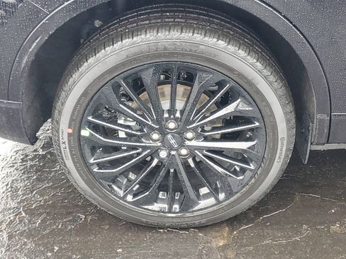 New 2026 Lincoln Corsair Premiere image 5