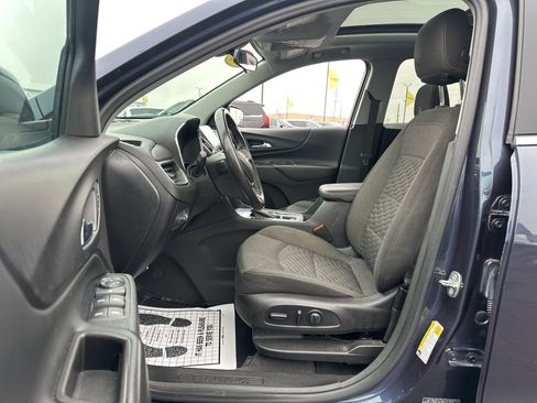 Used 2018 Chevrolet Equinox LT w/ Sun & Infotainment Package image 8