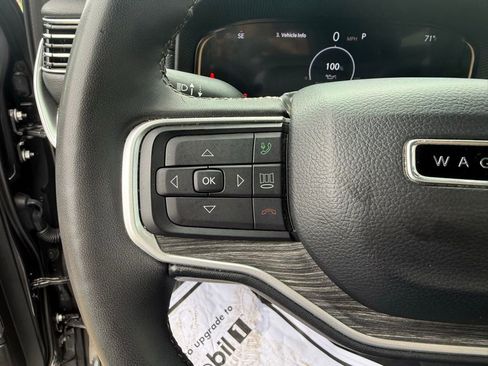 Used 2024 Jeep Wagoneer L Series II w/ Flexible Seating Group image 32