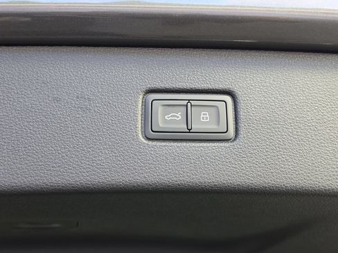 New 2026 Audi Q7 2.0T Premium AWD/4WD image 11