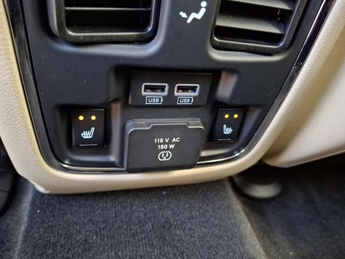 Used 2014 Jeep Grand Cherokee Limited AWD/4WD image 9