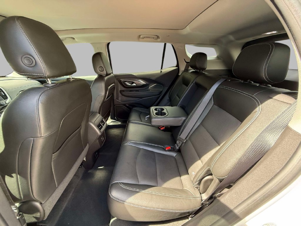 Used 2024 GMC Terrain SLT w/ Elevation Edition AWD/4WD image 19
