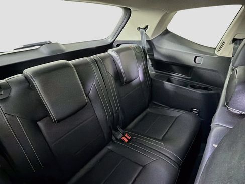 Used 2023 Volkswagen Atlas SE w/ Black Wheel Package FWD image 24