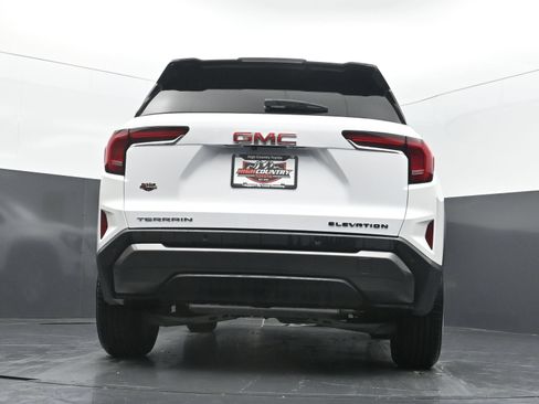 Used 2026 GMC Terrain Elevation FWD image 39