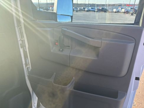 Used 2023 Chevrolet Express 3500 Work Van w/ Power Convenience Package image 23