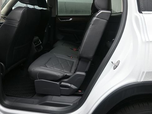 New 2026 Volkswagen Atlas SE FWD image 17