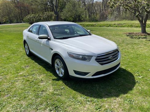Used 2014 Ford Taurus SEL w/ Equipment Group 201A image 1