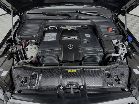 Used 2026 Mercedes-Benz Maybach GLS 600 4MATIC image 33