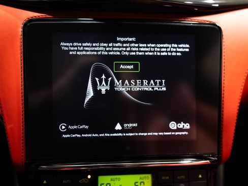 Used 2018 Maserati GranTurismo Sport RWD image 42