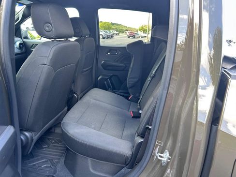 Used 2024 Chevrolet Colorado LT w/ LT Convenience Package image 10