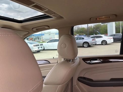 Used 2015 Mercedes-Benz ML 350 4MATIC image 48