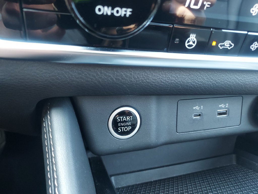 Used 2023 Nissan Rogue SL AWD/4WD image 19