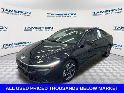 Used 2024 Hyundai Elantra SEL w/ Convenience Package