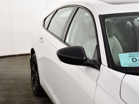 Certified 2025 Honda Accord SE image 14