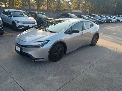 Used 2025 Toyota Prius LE