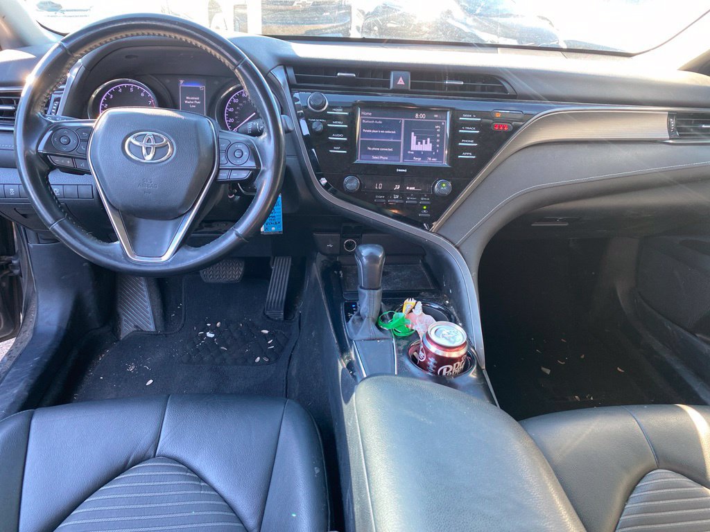 Used 2020 Toyota Camry SE w/ Carpet Mat Package FWD image 9