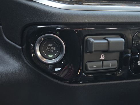 New 2026 Chevrolet Silverado 1500 LT image 20