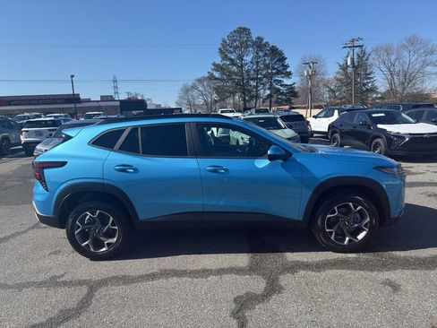 New 2026 Chevrolet Trax LT w/ Driver Confidence Package image 6