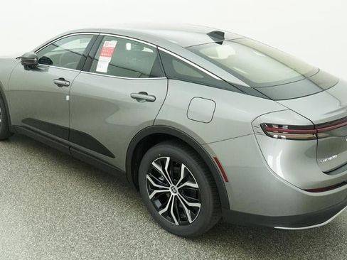 New 2026 Toyota Crown XLE AWD/4WD image 5