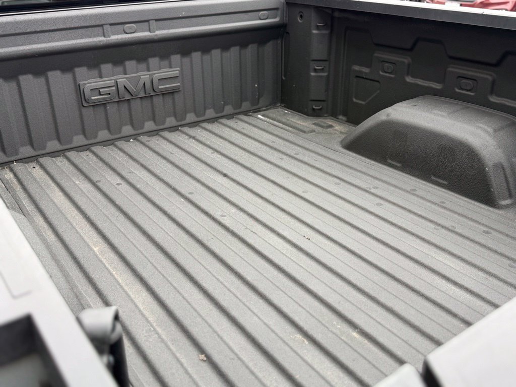Used 2024 GMC Sierra 1500 Elevation w/ X31 Off-Road Package AWD/4WD image 10
