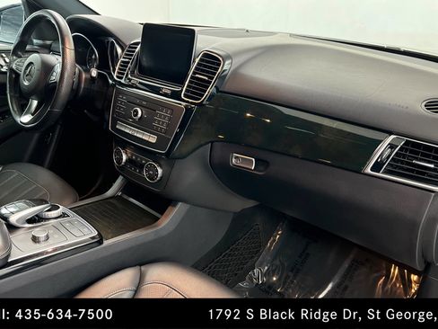 Used 2019 Mercedes-Benz GLE 400 4MATIC w/ Premium 1 Package image 24