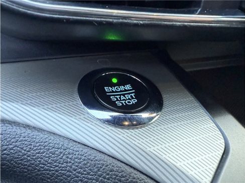 Used 2020 Ford Explorer XLT w/ Equipment Group 202A image 46