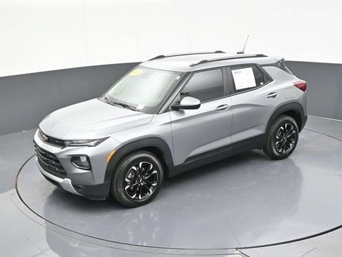 Used 2023 Chevrolet TrailBlazer LT FWD image 63