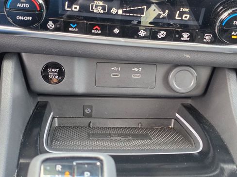 Used 2025 Nissan Rogue SL w/ Tech Package image 26