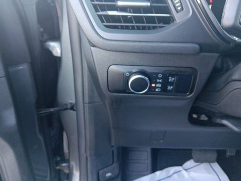 Used 2025 Ford Escape ST-Line image 14