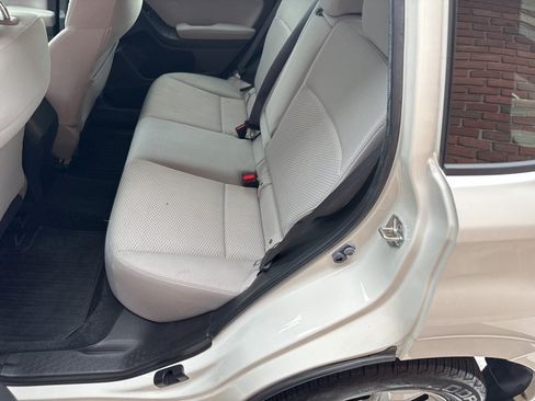 Used 2015 Subaru Forester 2.5i Premium AWD/4WD image 21
