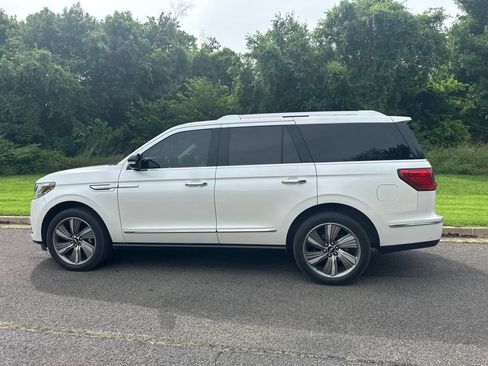 Used 2018 Lincoln Navigator Reserve w/ Technology Package AWD/4WD image 6