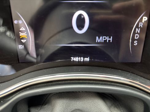 Used 2015 Jeep Grand Cherokee Overland w/ Advanced Technology Group image 16