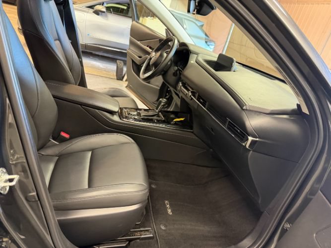 Used 2025 MAZDA CX-30 AWD 2.5 S w/ Preferred Package image 33