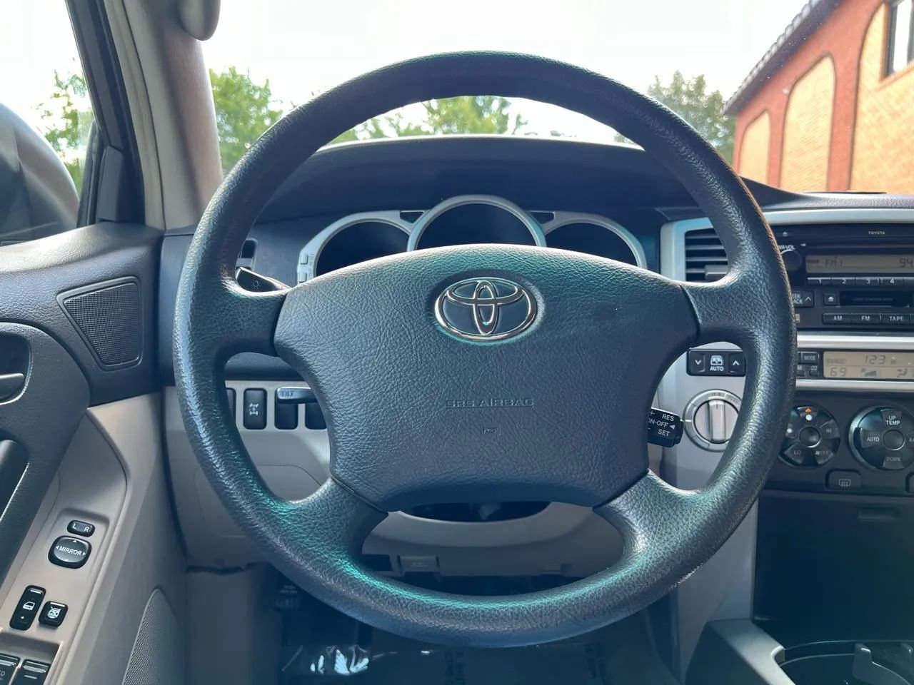 Used 2003 Toyota 4Runner Sport AWD/4WD image 34