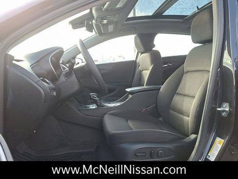 Used 2023 Chevrolet Malibu LT image 14