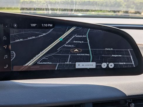 Used 2025 Lucid Air Touring image 23