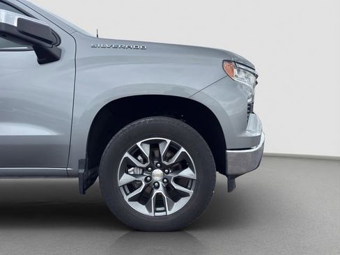 Used 2024 Chevrolet Silverado 1500 LT AWD/4WD image 21