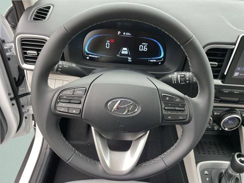 New 2026 Hyundai Venue SEL FWD image 37