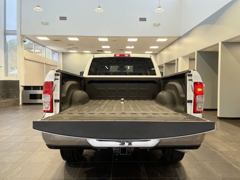 Used 2024 RAM 2500 Big Horn w/ Off Road Package image 37