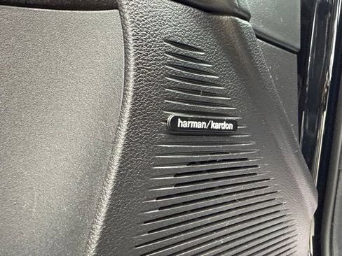 Used 2020 Dodge Challenger R/T Scat Pack RWD image 22