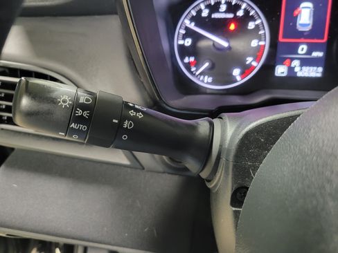 Used 2024 Subaru Outback Premium AWD/4WD image 4