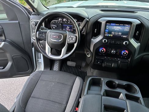 Used 2022 GMC Sierra 2500 SLE w/ SLE Convenience Package image 25