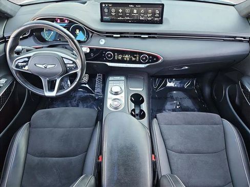 Used 2022 Genesis GV70 3.5T Sport w/ Sport Prestige Package AWD/4WD image 18