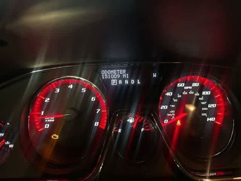 Used 2015 GMC Acadia SLE image 10